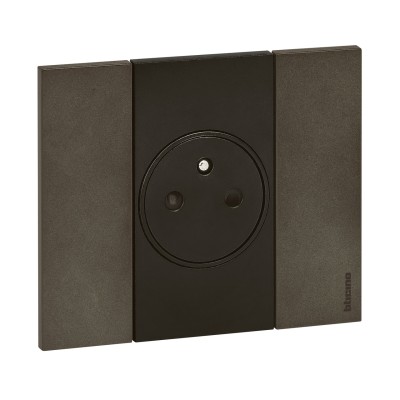 LIVING NOW PC SURFACE 16A 2P+T 2M